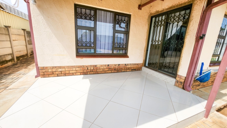 3 Bedroom Property for Sale in Meiringspark North West